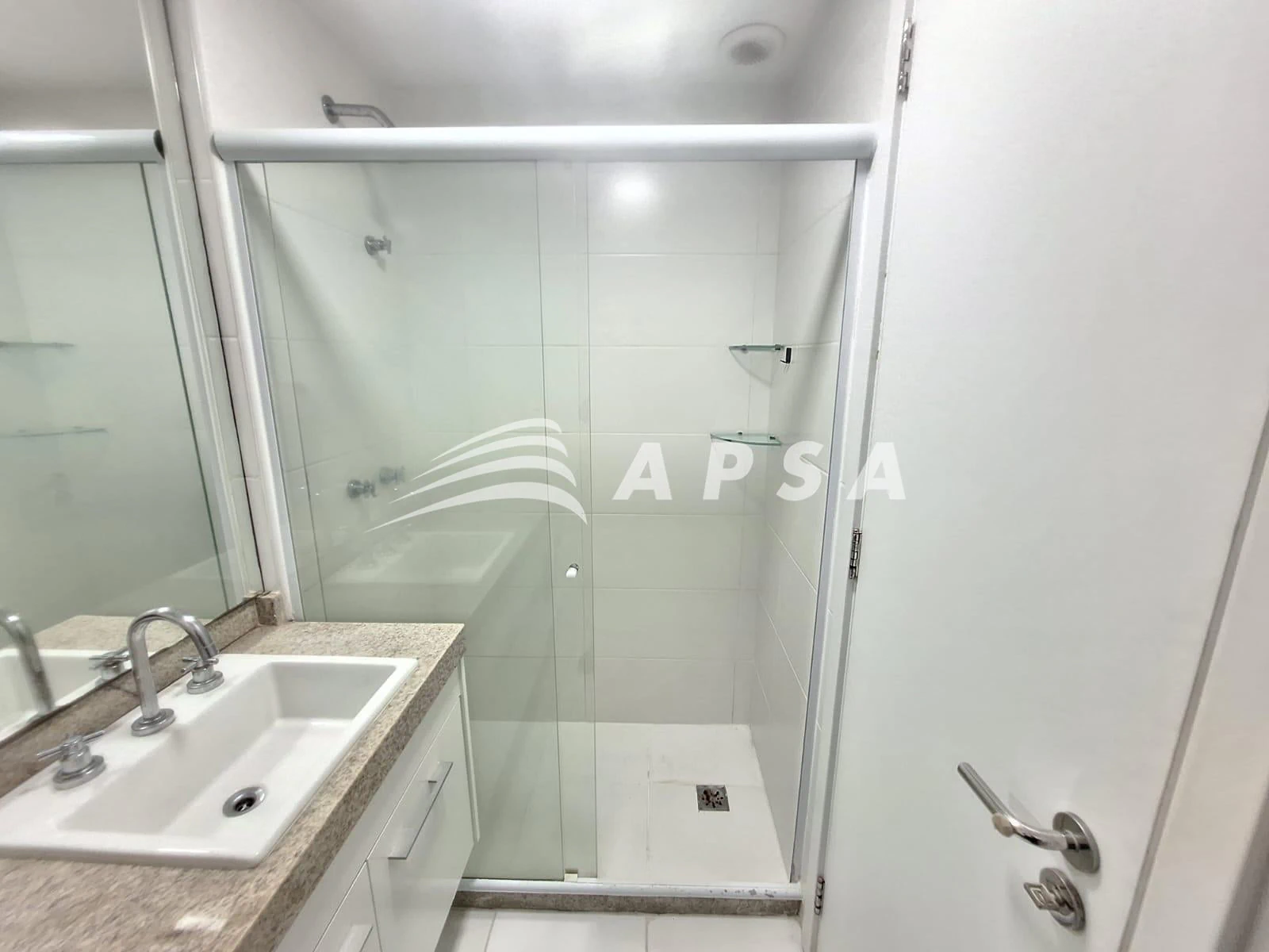 90 m² unfurnished apartment with 3 bedrooms and 2 parking — photo 2