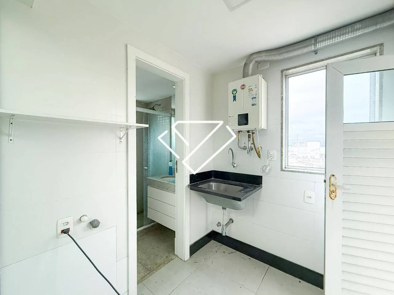 Water view in a 3-bedroom apartment, 660 m² — photo 45