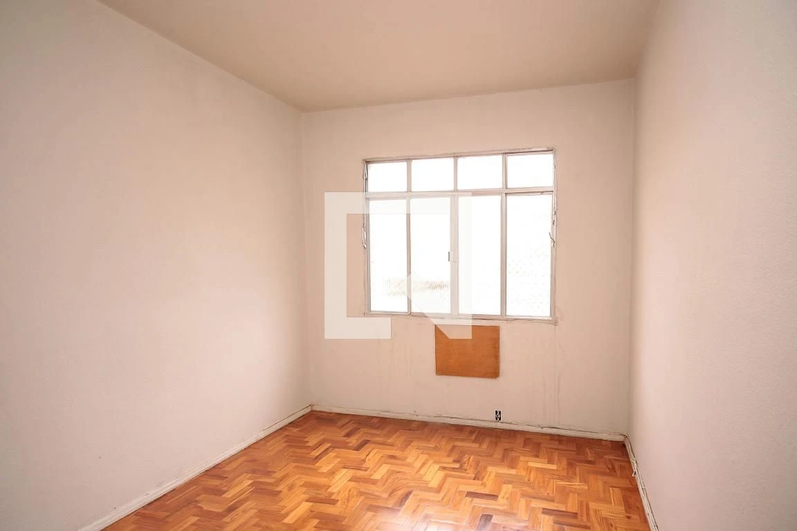 Apartment, 78 m², with wood or laminate floors — photo 4