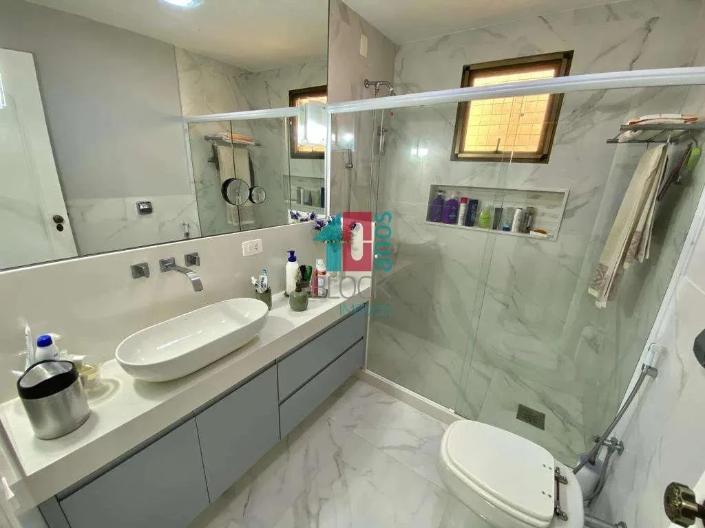 Furnished apartment with 4 bedrooms and 4 bathrooms — photo 25