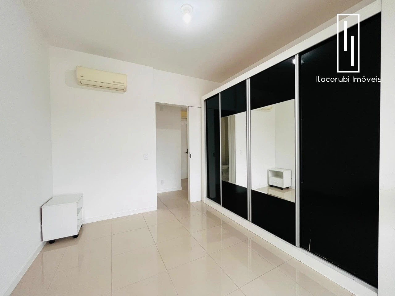 2-bedroom apartment with 87 m² and 2 parking spots — photo 19