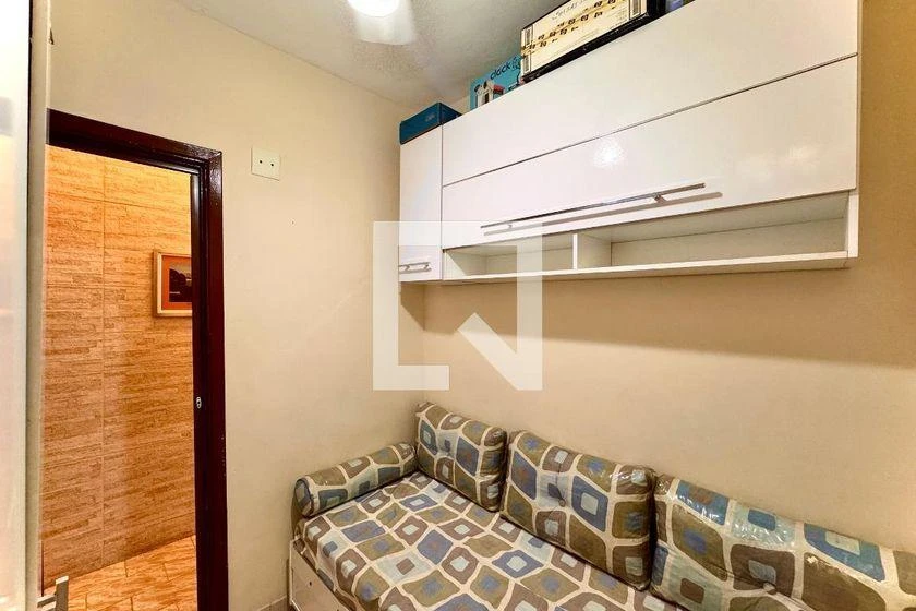 Apartamento mobiliado com 3 quartos e 2 banheiros — photo 32