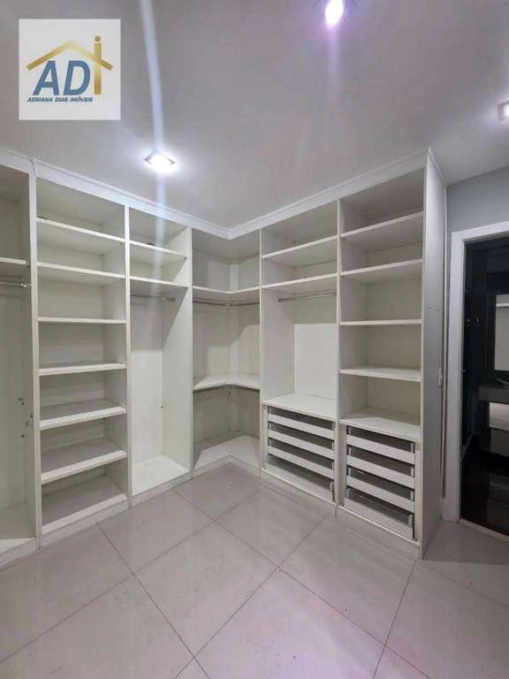 180 m² house with 5 bedrooms and a pool area — photo 3
