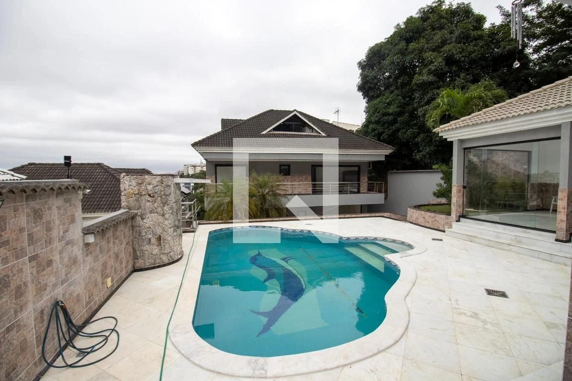 Casa com 3 suítes e quintal privativo com churrasqueira — photo 48