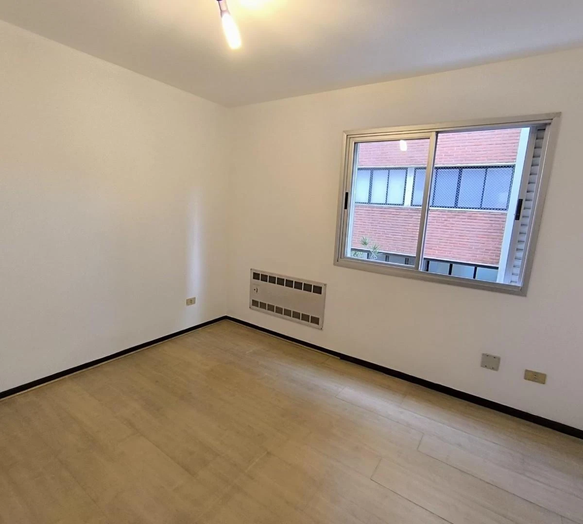 Apartment, 112 m², with a bathtub — photo 3