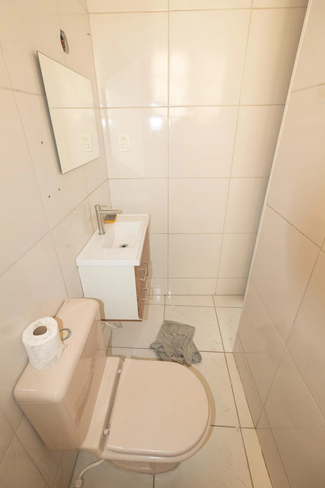 Apartamento com 2 quartos, 1 banheiro e 1 vaga de garagem
