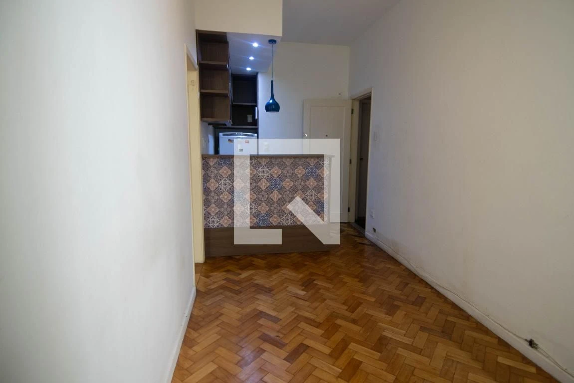 Apartamento, 30 m², com piso de madeira ou laminado — photo 14