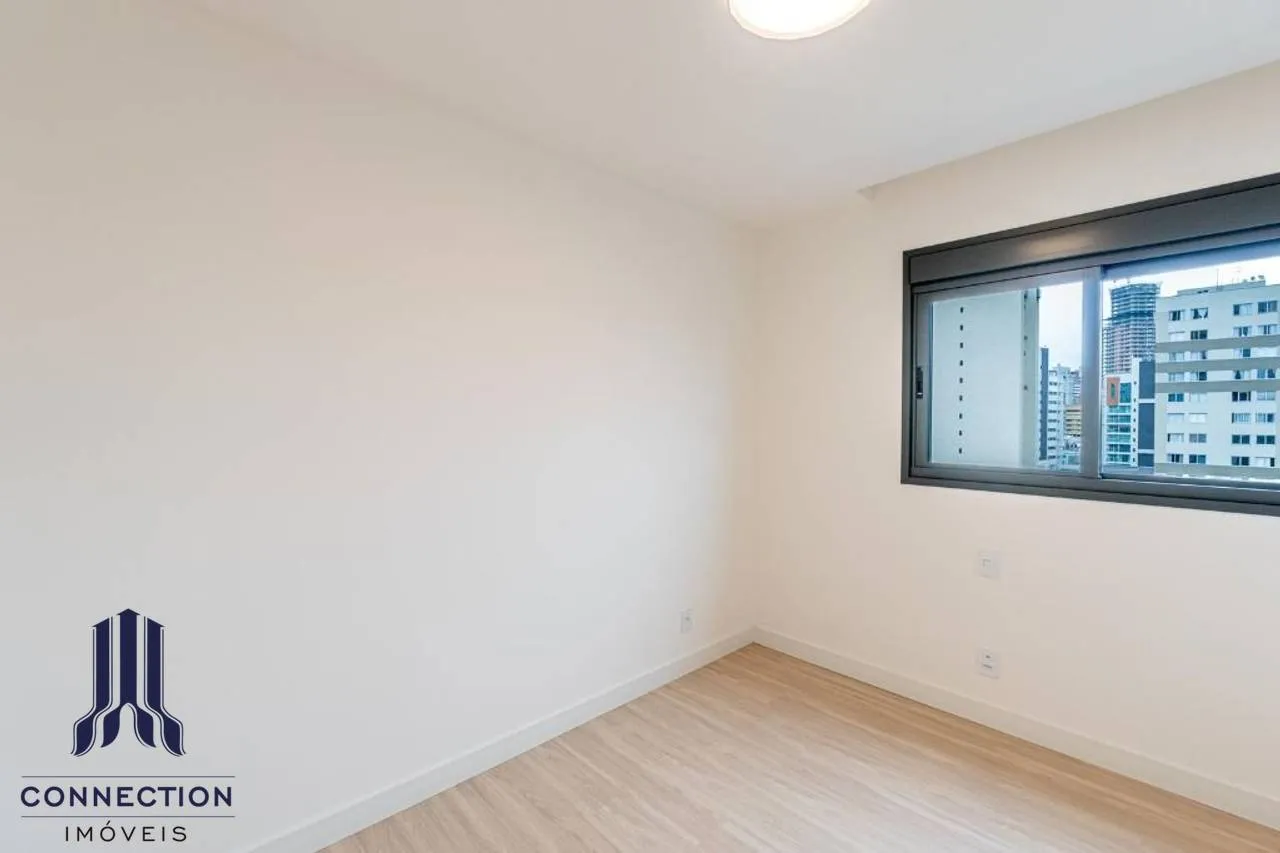 3-bedroom apartment with a grill on the balcony — photo 31