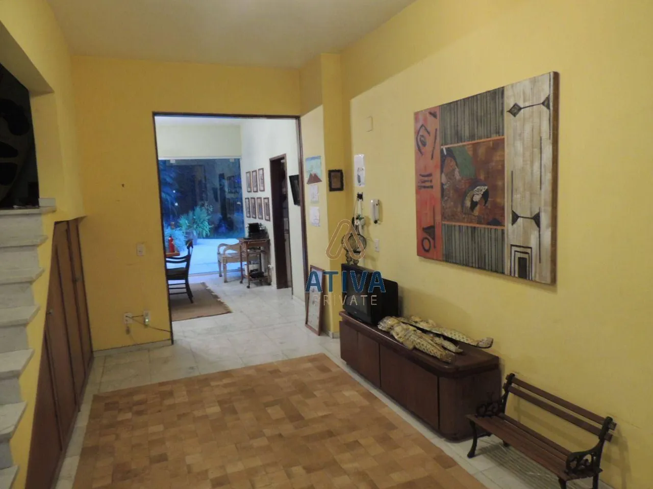 House with 4 bedrooms and 5 bathrooms plus a balcony grill — photo 5