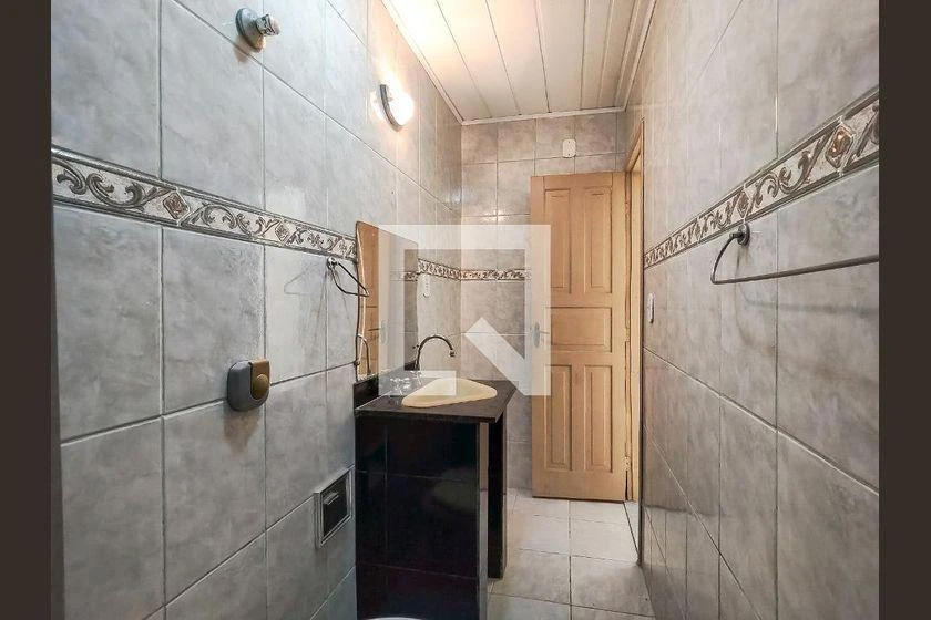 80 m² rental apartment with 2 bedrooms and enclosed kitchen — photo 35