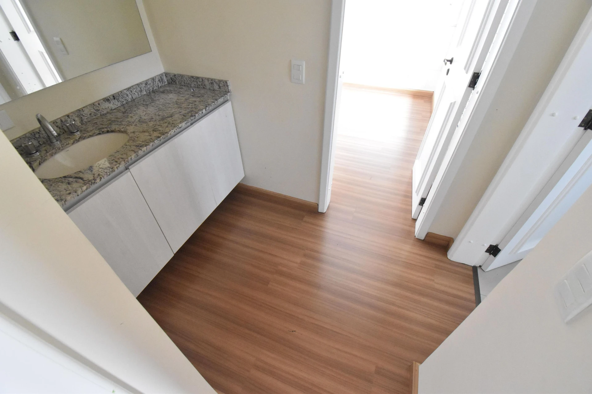4-bedroom apartment with a jacuzzi — photo 45