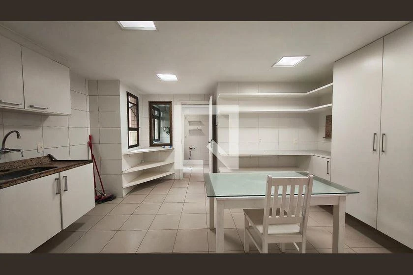 Apartamento de 5 quartos com máquina de lavar — photo 2