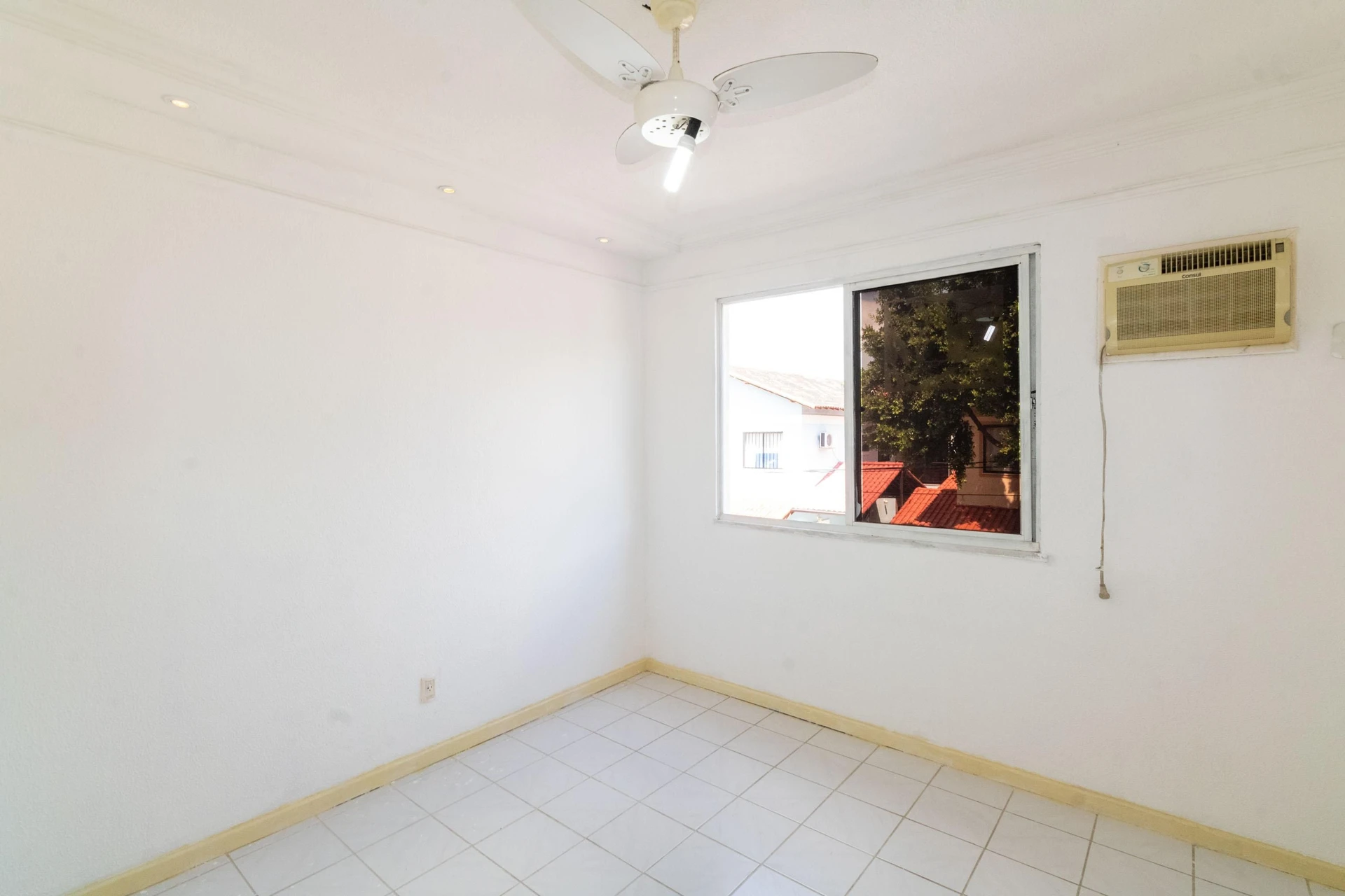 Casa sem mobília com 3 quartos e animais permitidos — photo 10