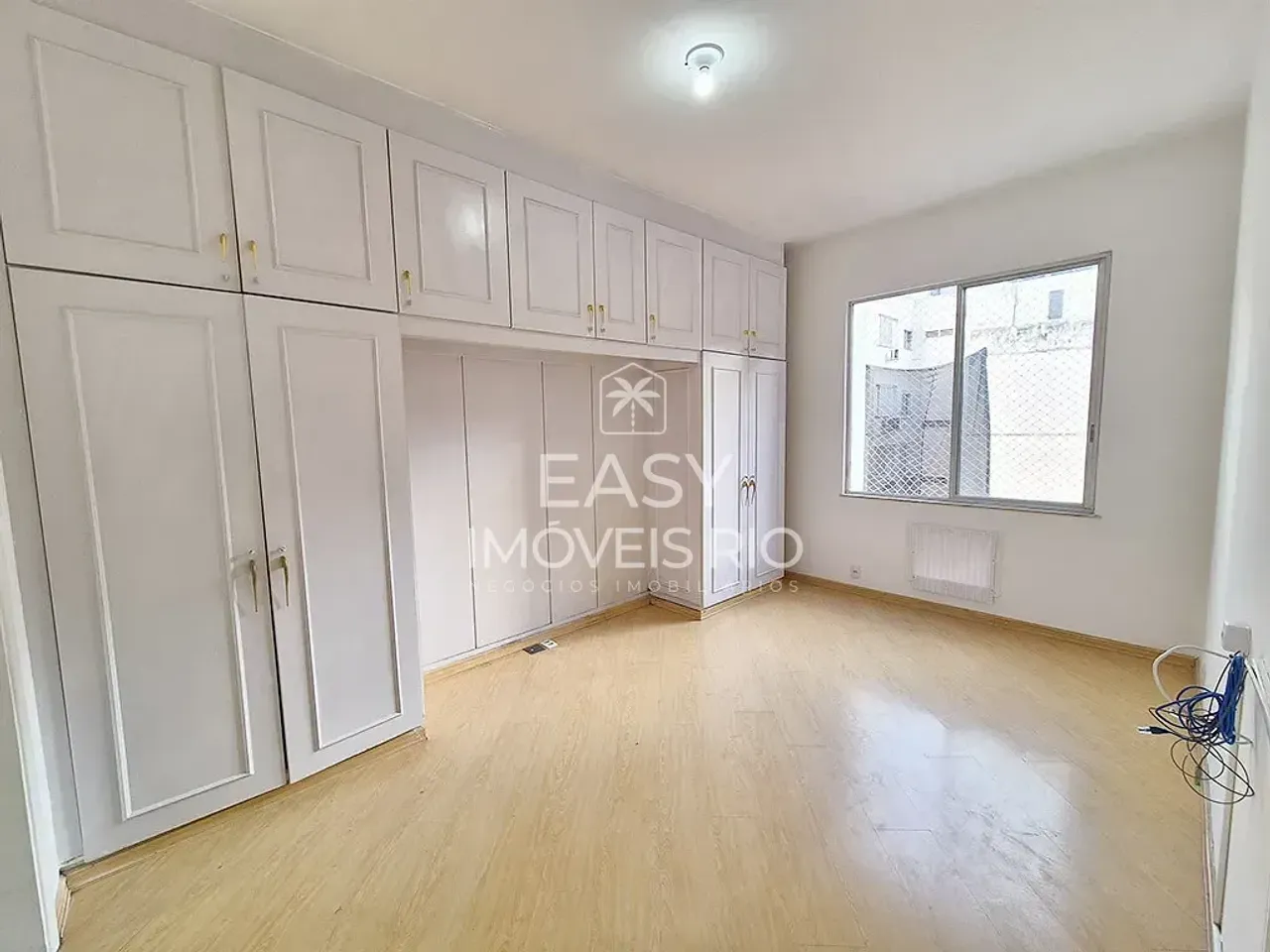 Apartamento sem mobília com 3 quartos e 4 banheiros — photo 17