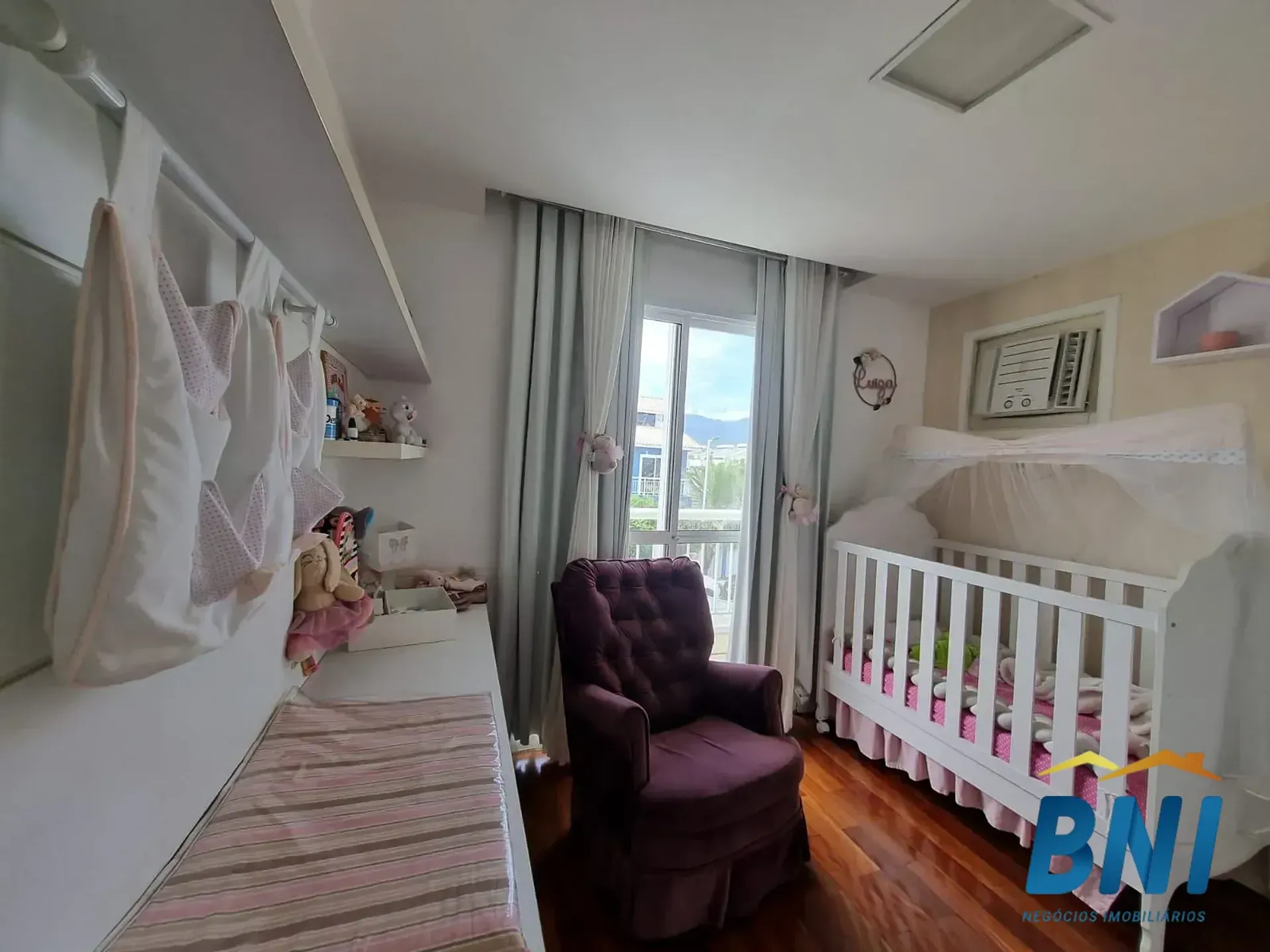 Home office in a 4-bedroom house, 226 m² — photo 18