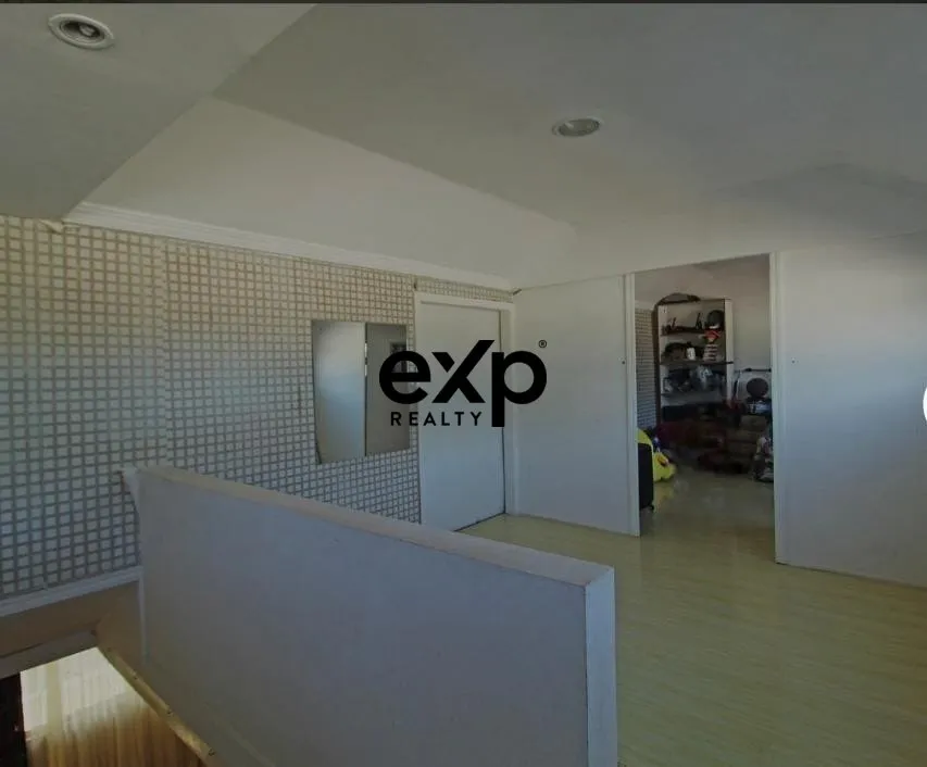 Rental house with 4 bedrooms and 3 bathrooms — photo 2