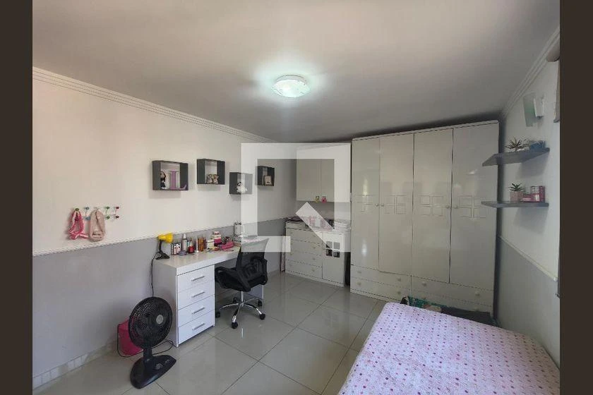 Затишний будинок 197 м² з 3 спальнями і двором — photo 38