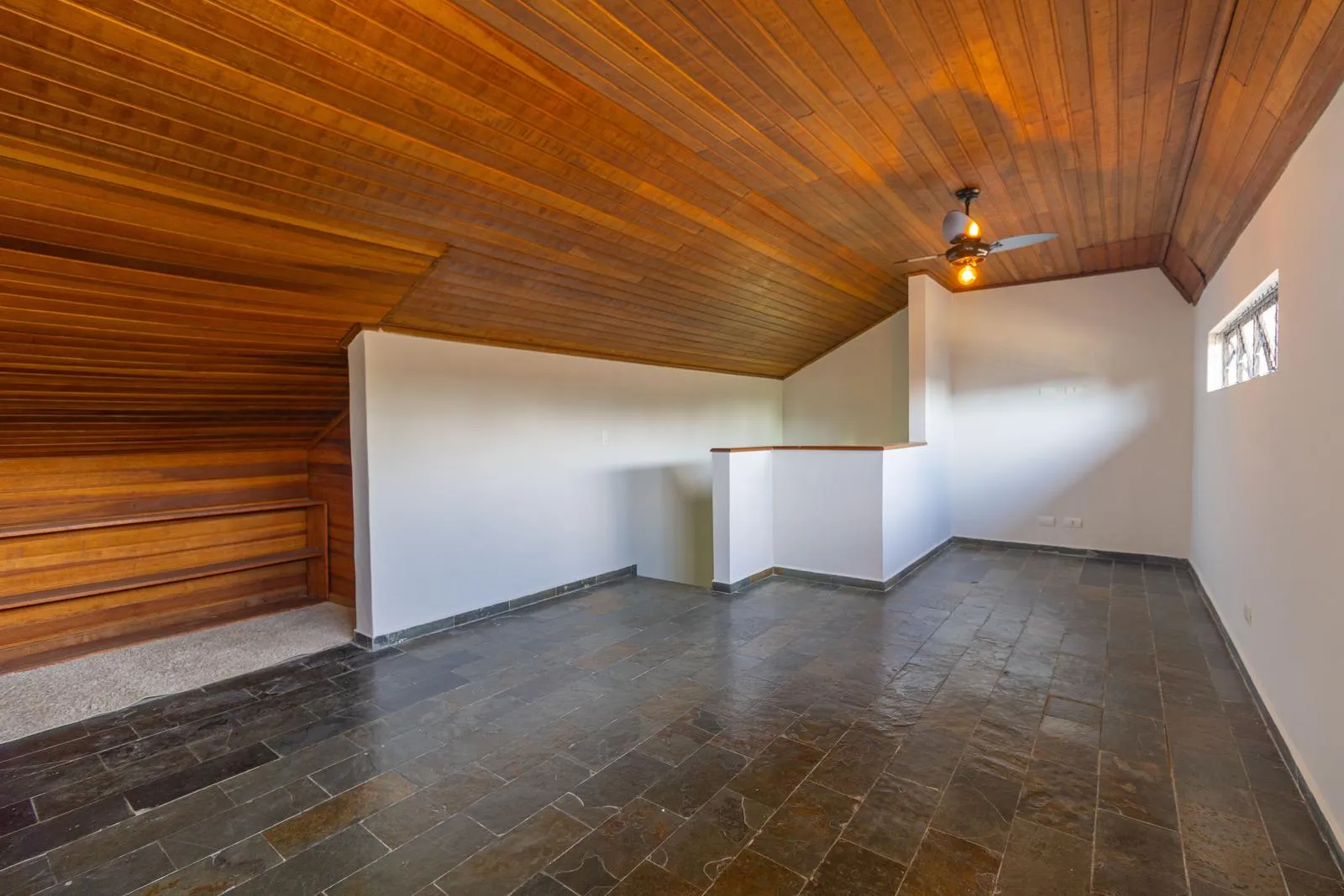 4-bedroom house with 4 bathrooms and 1 parking spot — photo 22