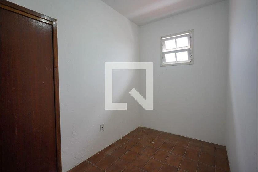 House with 7 bedrooms and 3 en-suites at 350 m² — photo 17