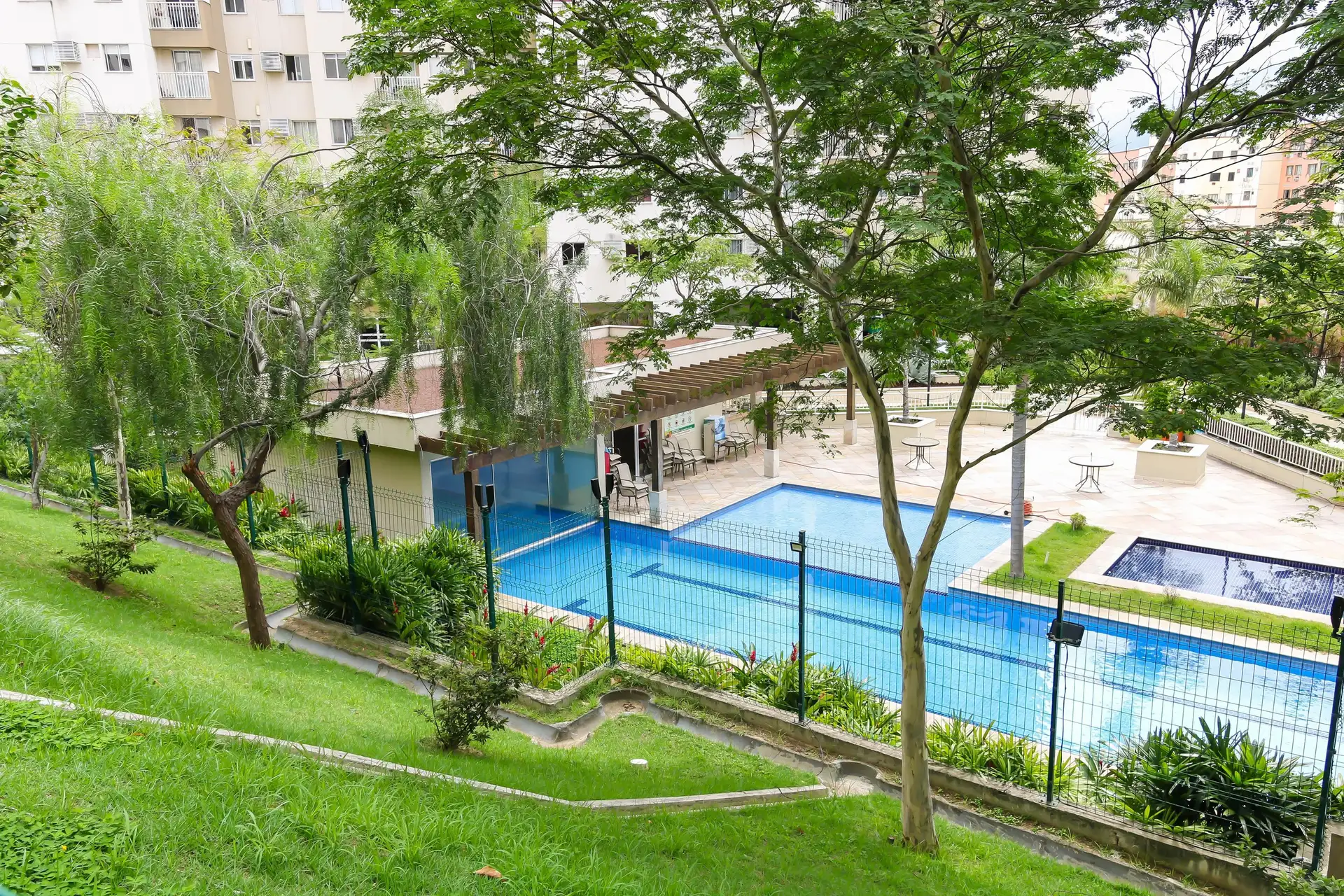 2-bedroom apartment with a park view in Rio de Janeiro — photo 11