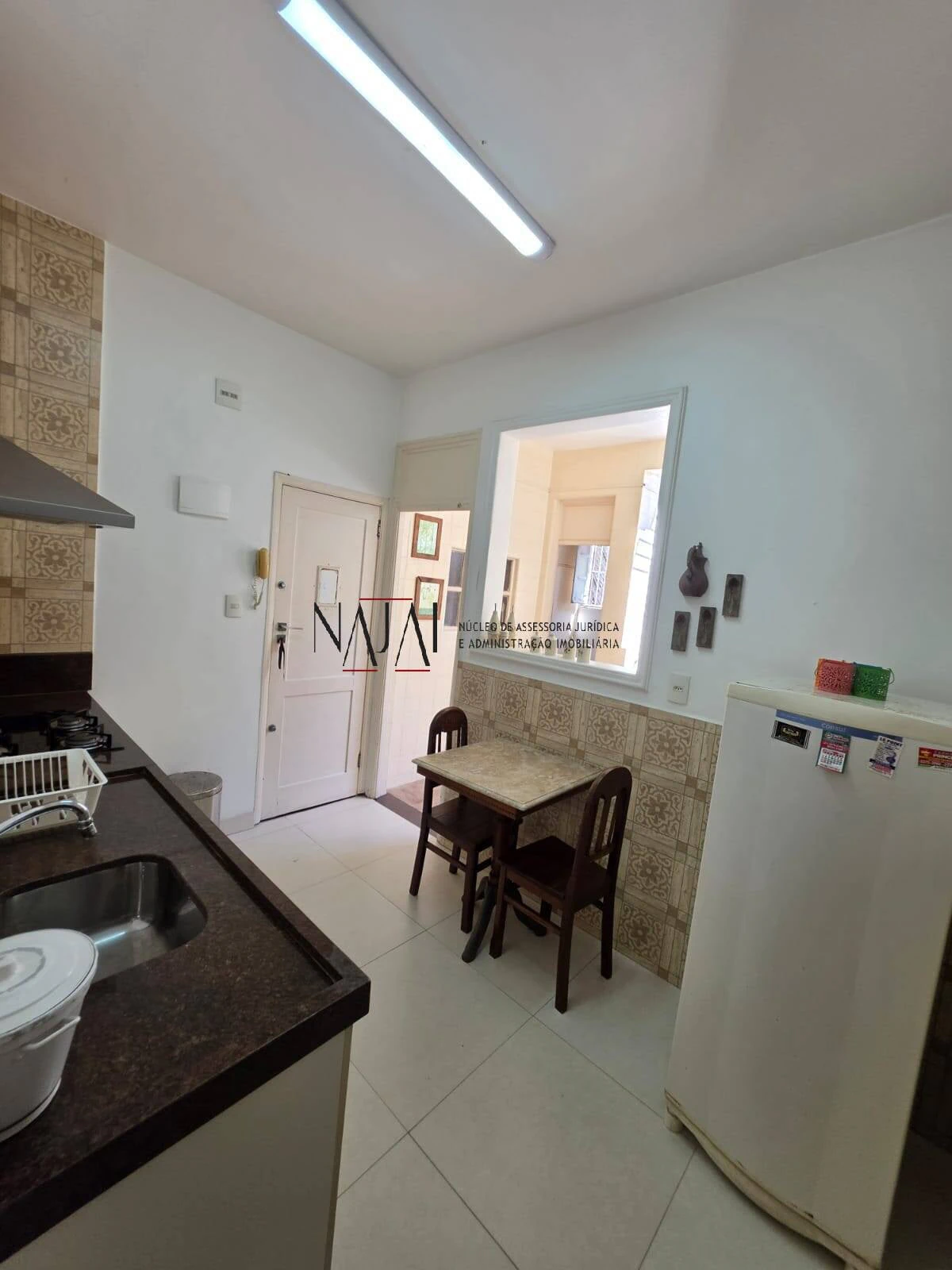 Furnished 3-bedroom apartment with 130 m² — photo 7