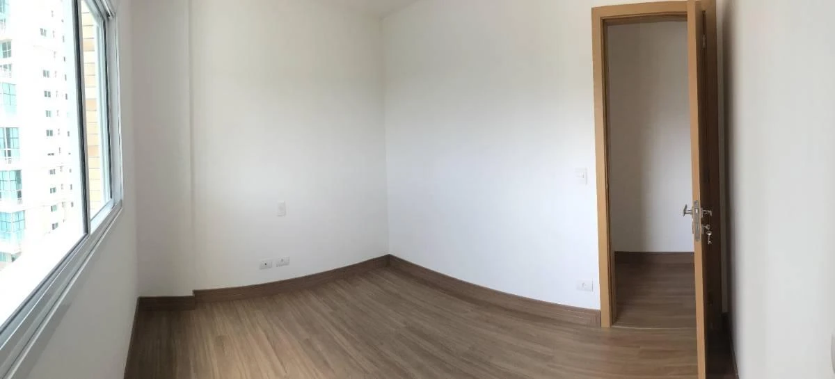 3-bedroom apartment with balcony and built-in grill — photo 15