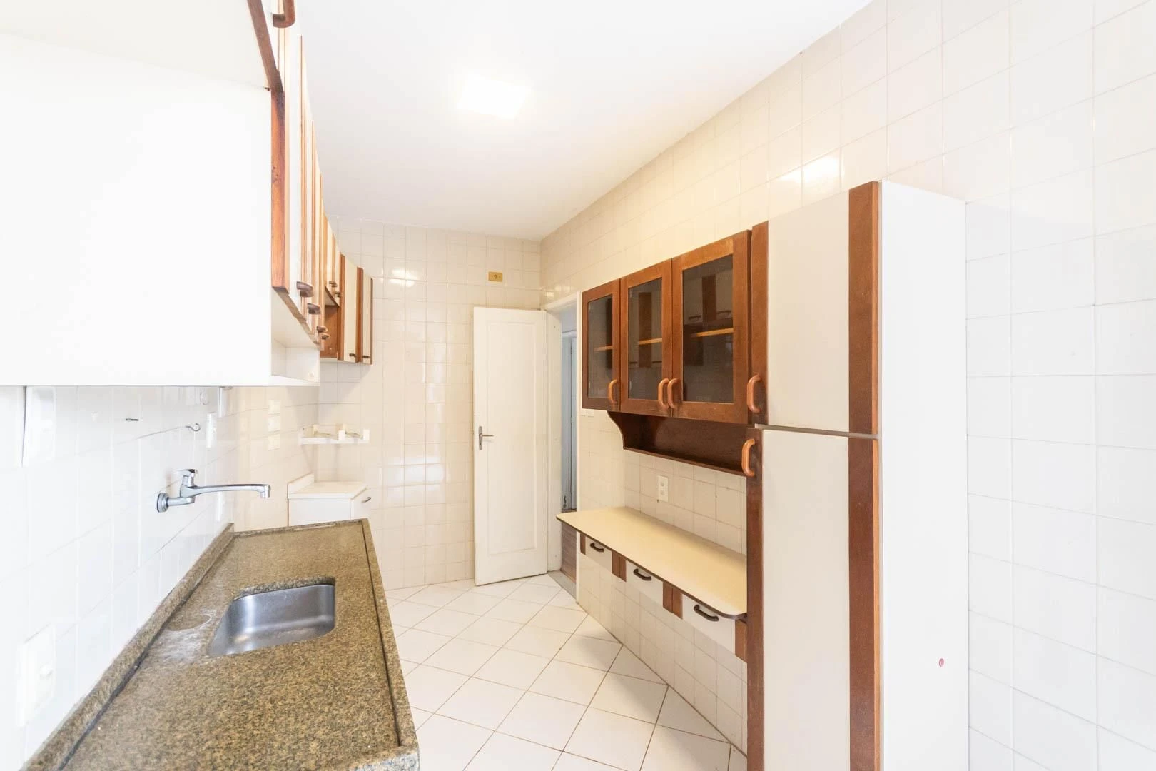 Home office in a 2-bedroom apartment, 90 m² — photo 11