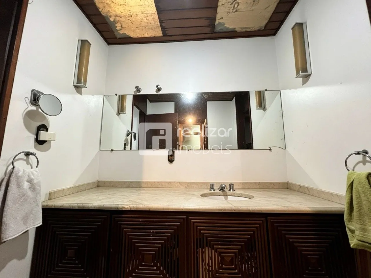 Casa sem mobília com 4 quartos e 417 m² — photo 8