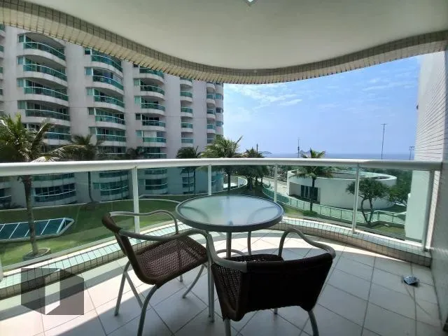 Furnished 1-bedroom apartment with enclosed balcony — photo 5