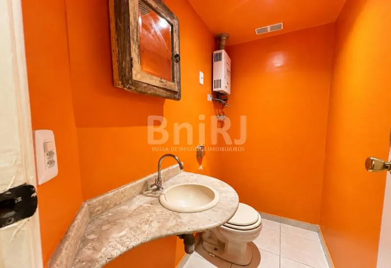 Apartment, 70 m², with wood or laminate floors — photo 5