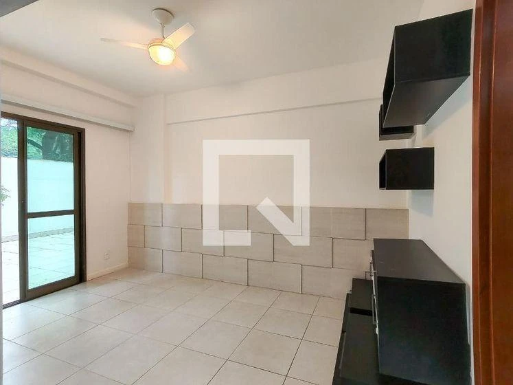 Квартира 293 м² з робочим місцем та гардеробною — photo 7