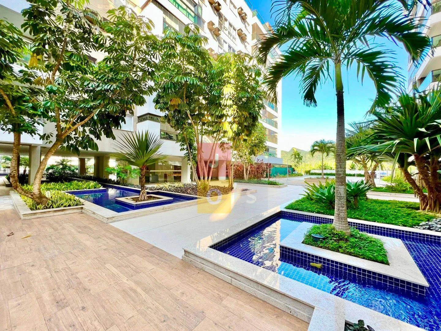 2-bedroom apartment with 2 bathrooms, 72 m² — photo 48