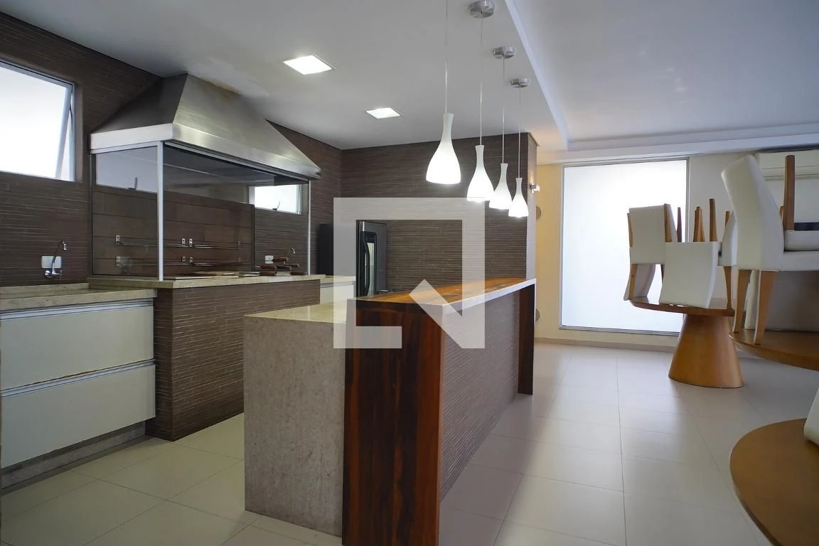 Glass-enclosed balcony in a 2-bedroom apartment, 78 m² — photo 53