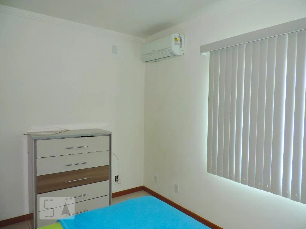 Furnished 2-bedroom apartment with 1 bathroom — photo 11