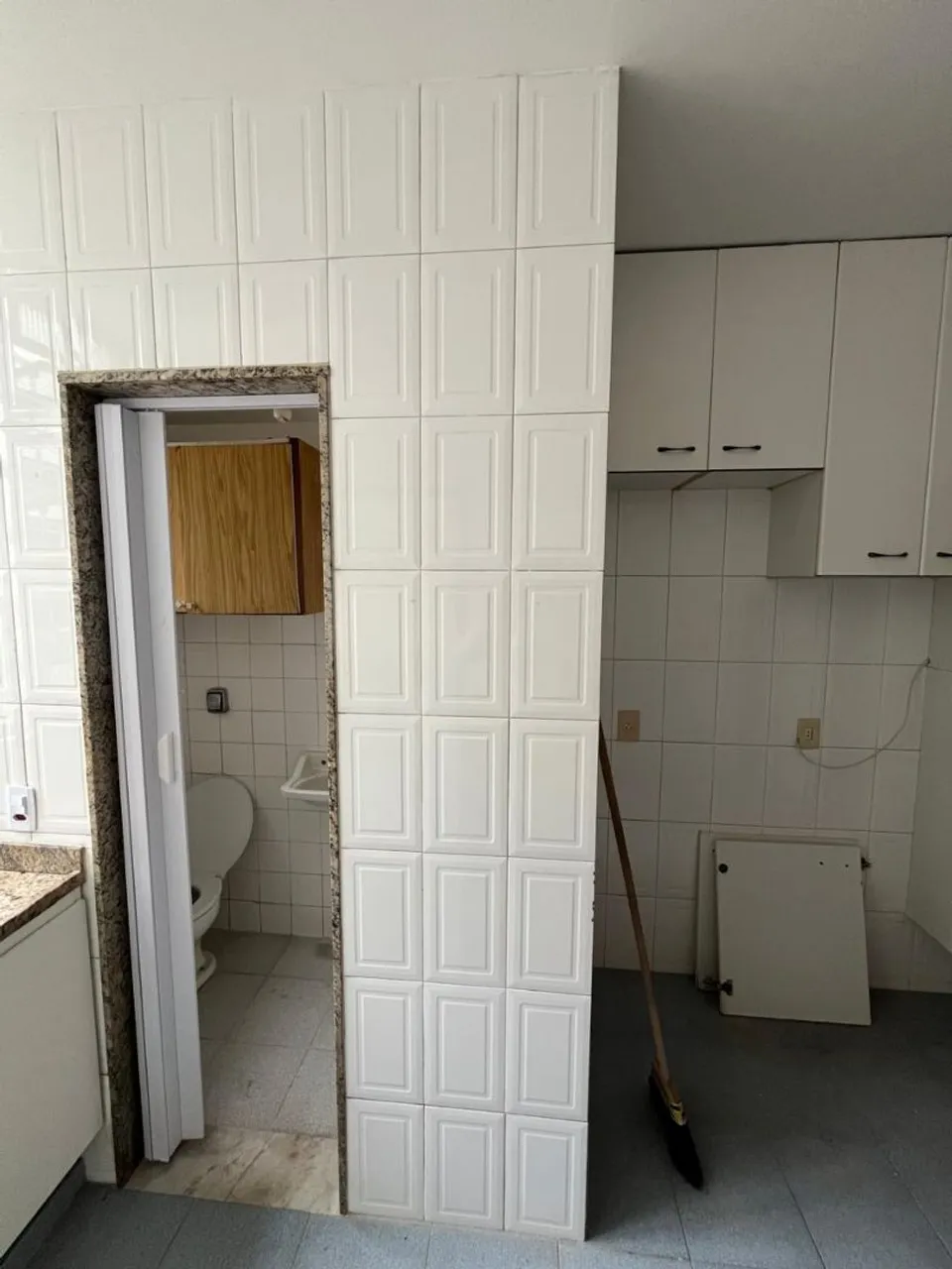 Apartment on the 1st floor with wood or laminate floors — photo 48