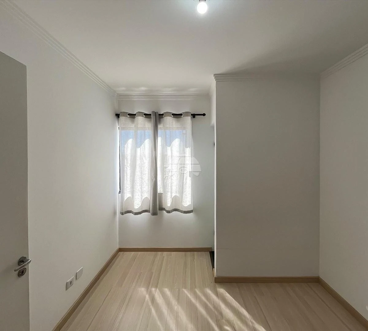 3-bedroom house with a grill on the balcony in Curitiba — photo 27