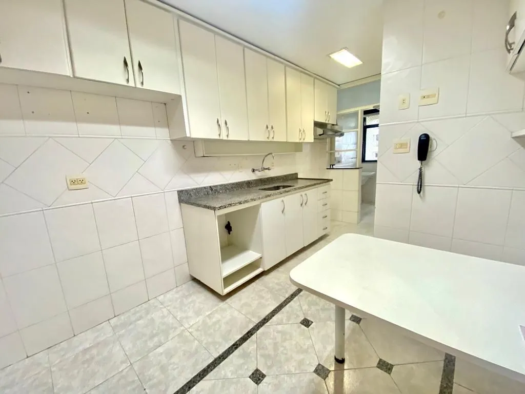 Apartment on the 13th floor with a bathtub — photo 20