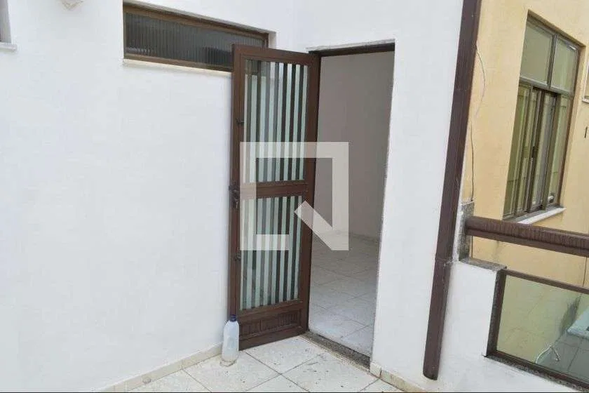160 m² house with 3 bedrooms and 2 parking spaces — photo 14