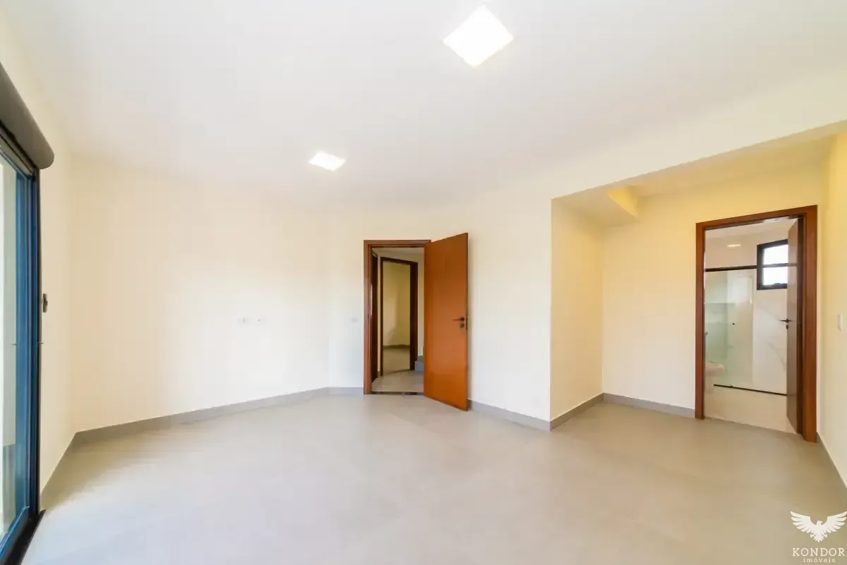 Two-story house with 230 m², 3 bedrooms and 4 baths — photo 40