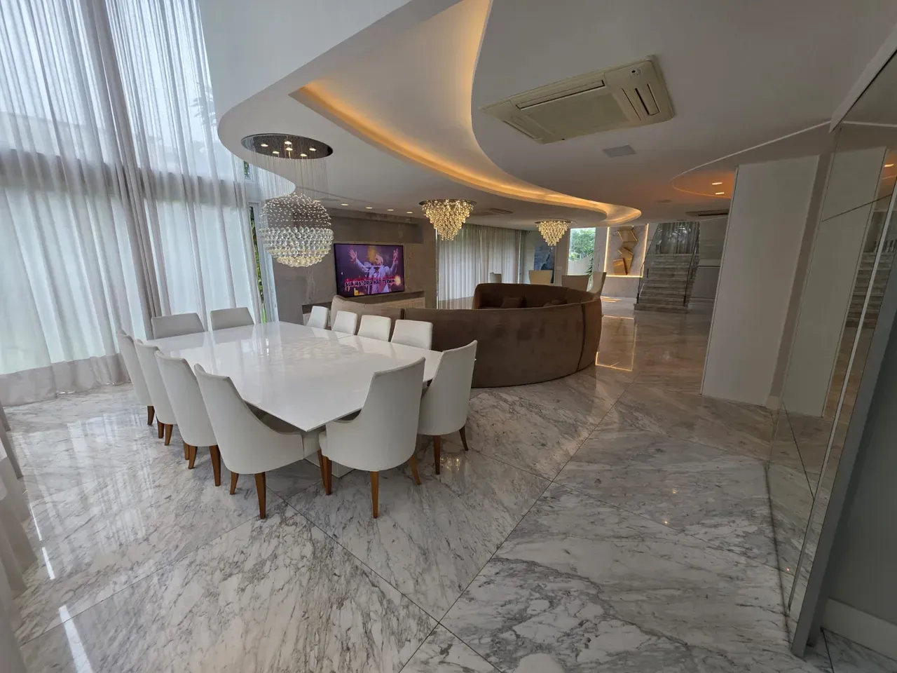 Casa em condomínio com 5 quartos e 5 banheiros — photo 5