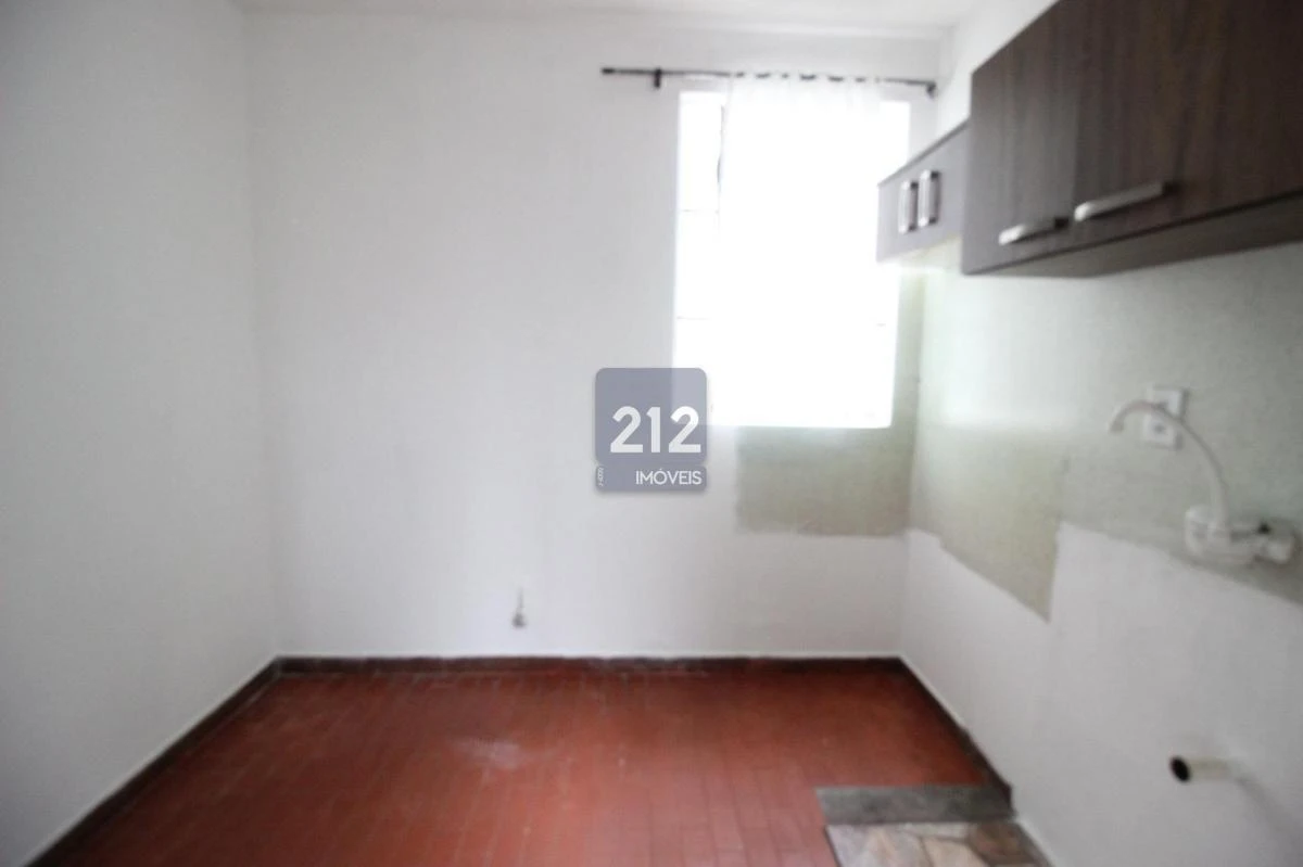 Apartment, 53 m², with wood or laminate floors — photo 10
