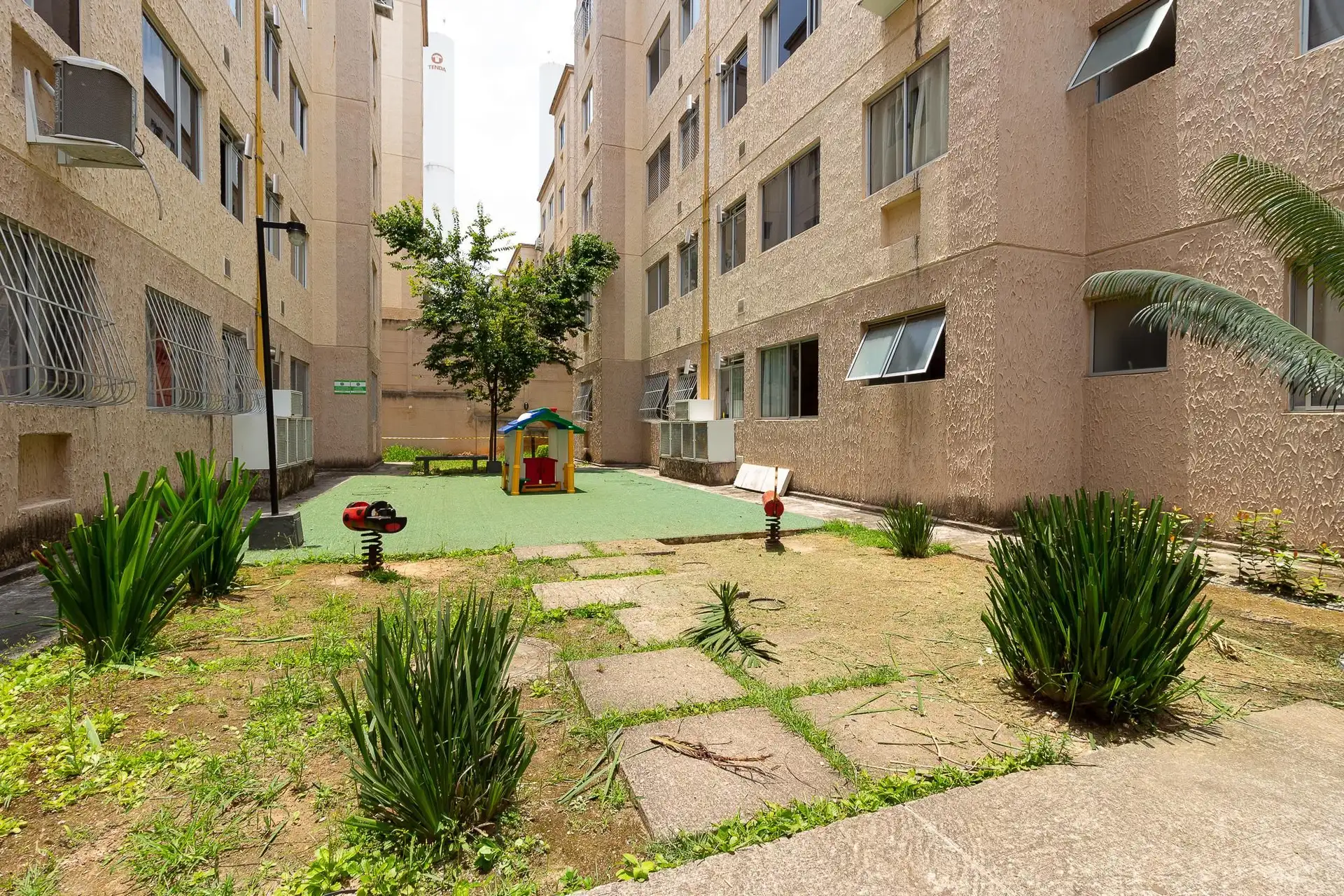 Unfurnished 2-bedroom apartment with 1 parking space — photo 20