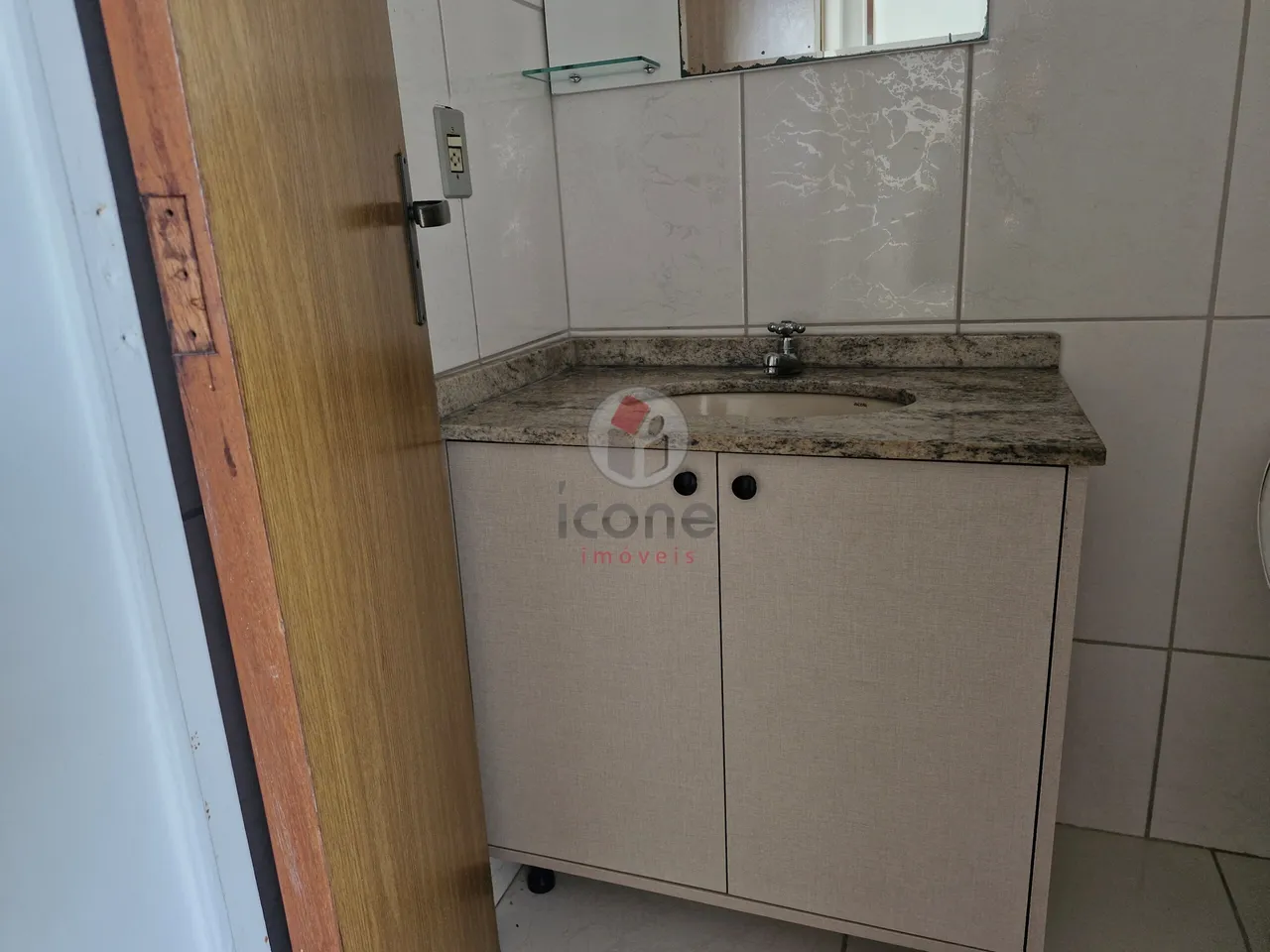3-bedroom apartment with shared BBQ area — photo 17