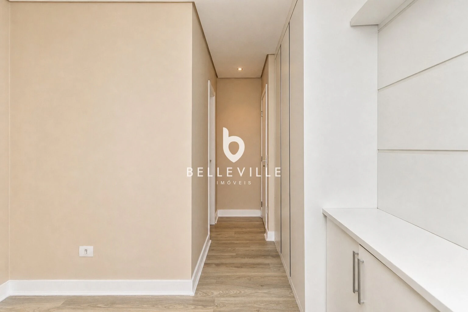 3-bedroom apartment with a grill on the balcony — photo 23