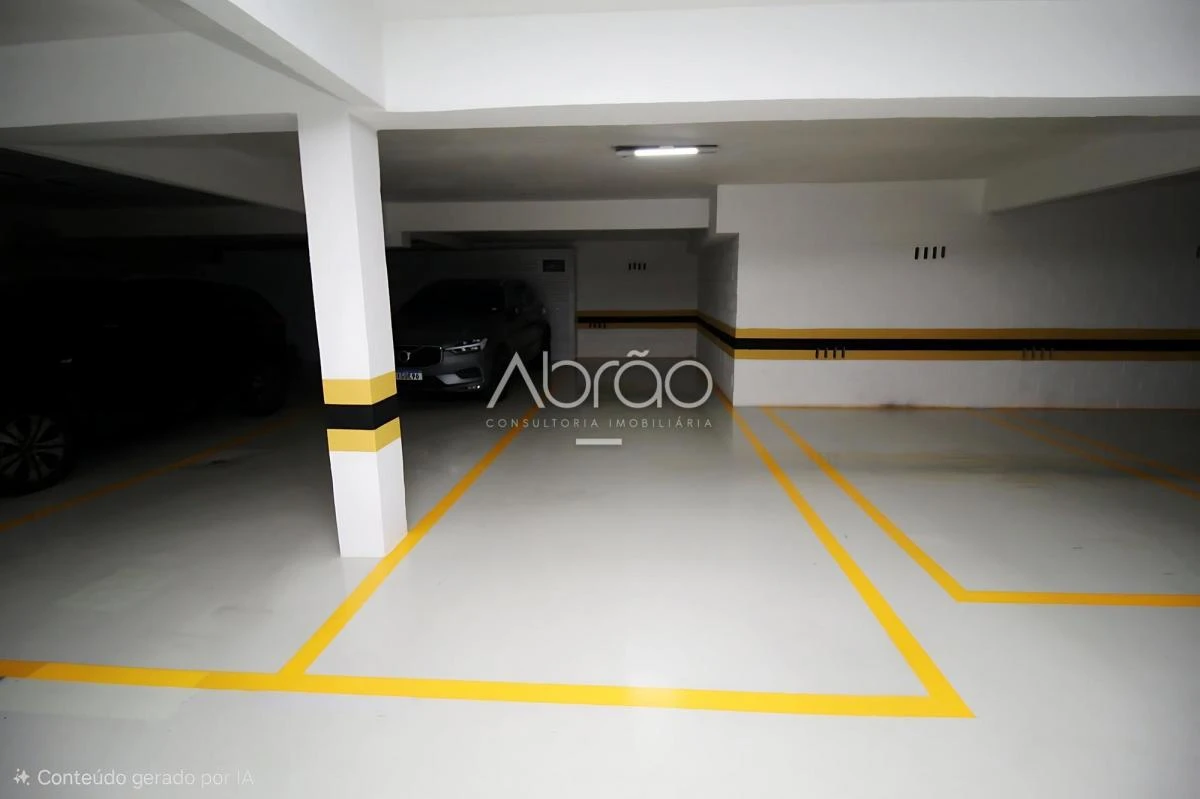 Spacious 3-bedroom apartment with 3 bathrooms — photo 43
