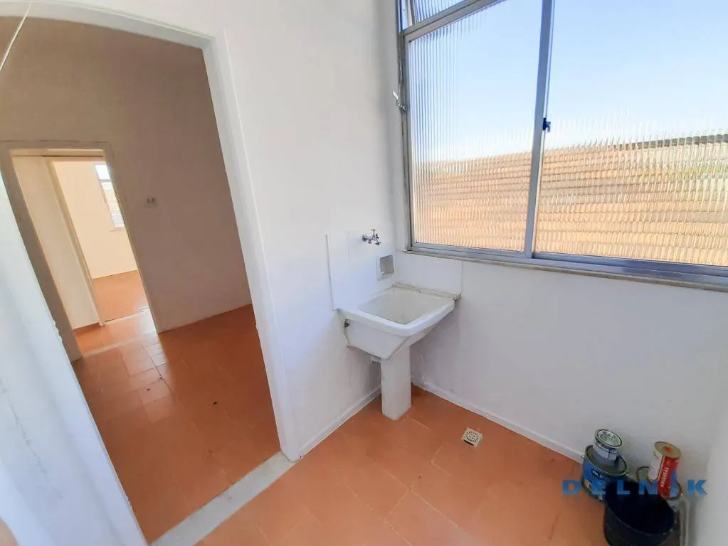 Apartment on the 2nd floor with wood or laminate floors — photo 12