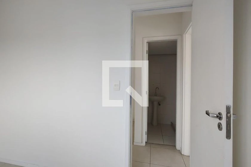 Apartment with an open kitchen and gas stove — photo 24