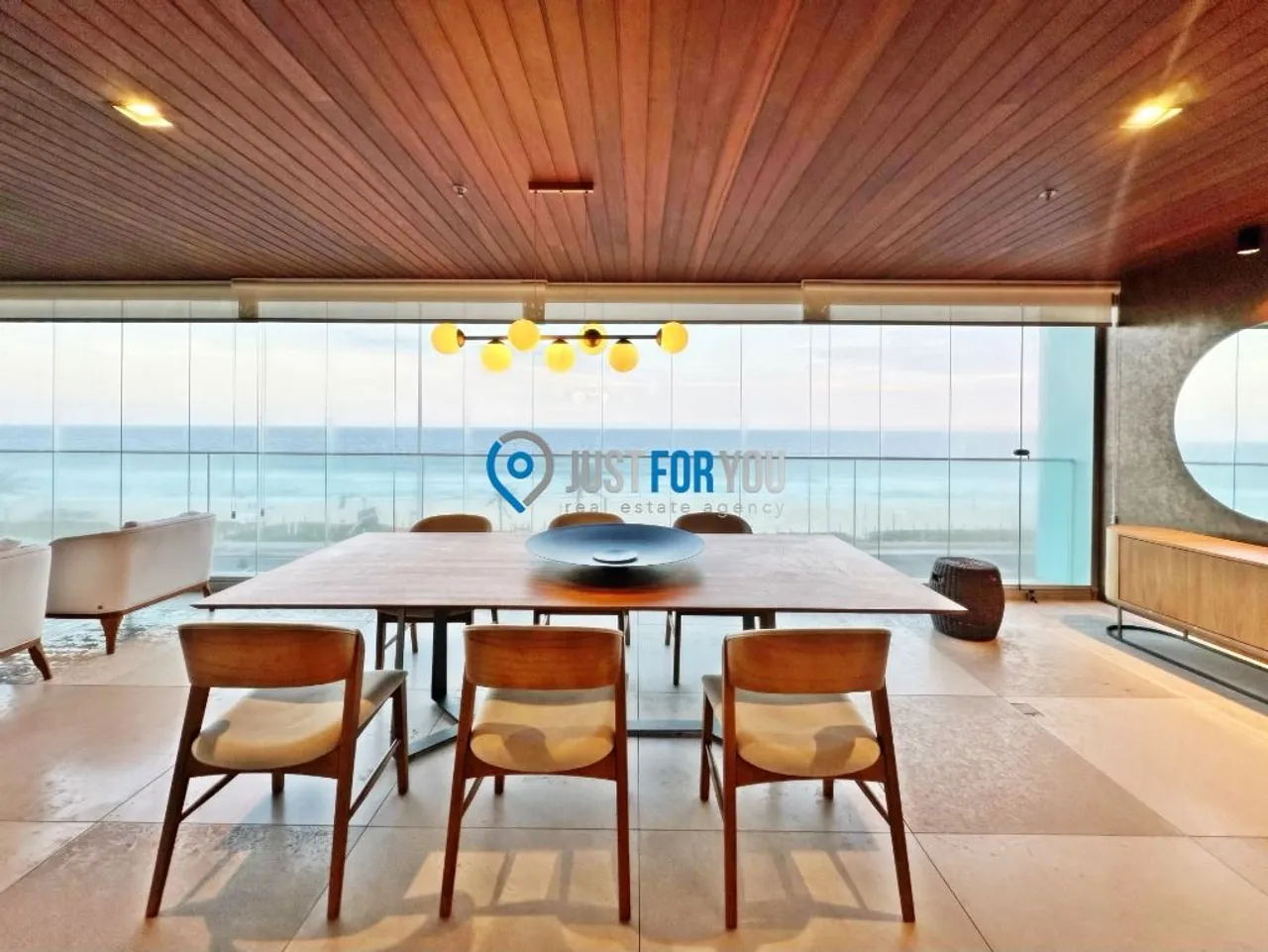 Furnished 1-bedroom apartment with an open-plan kitchen — photo 10