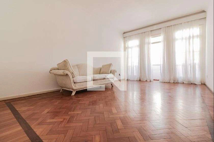 Rental apartment with 3 bedrooms, 160 m² and balcony — photo 2