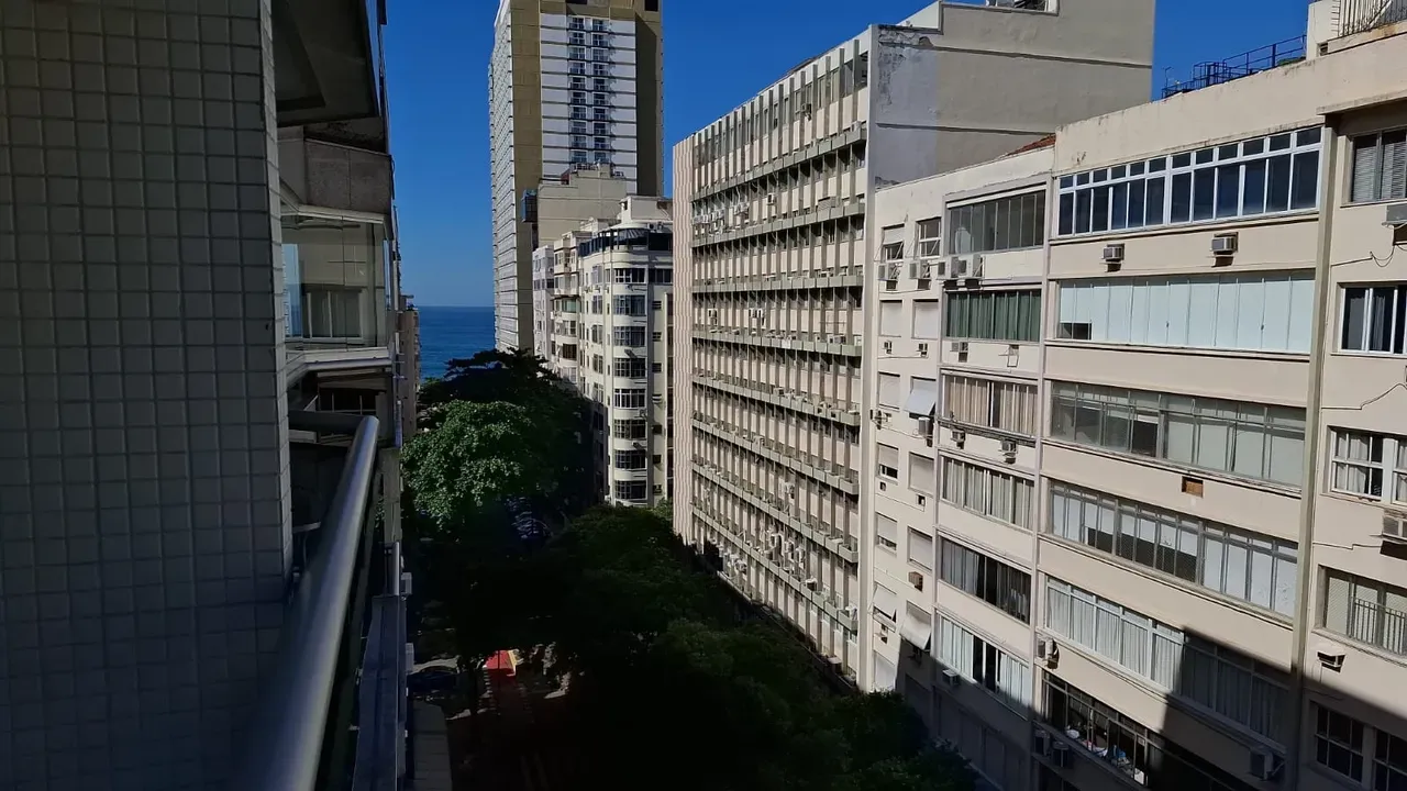 Apartamento mobiliado com cozinha americana e varanda — photo 22